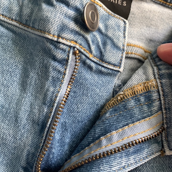 Men’s No Boundaries Slim Fit Stretch Denim Short Size 34 - Picture 6 of 8